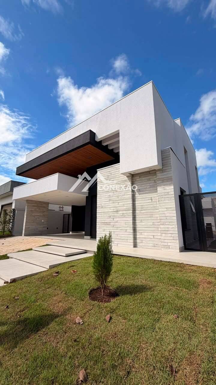 Casa à venda, com 3 quartos, 434,35m²